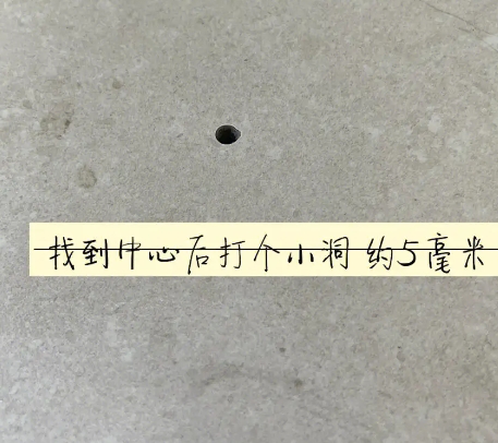 无锡市瓷砖空鼓维修公司专业解答在瓷砖铺贴过程中，如果砂料搅拌不均匀，将会带来以下问题
